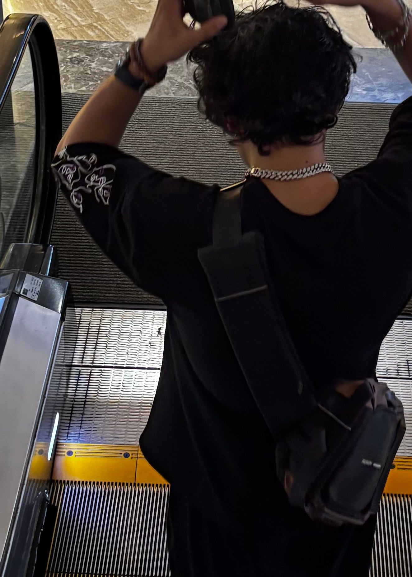 BLACK ‘VOID FACES’ .TEE