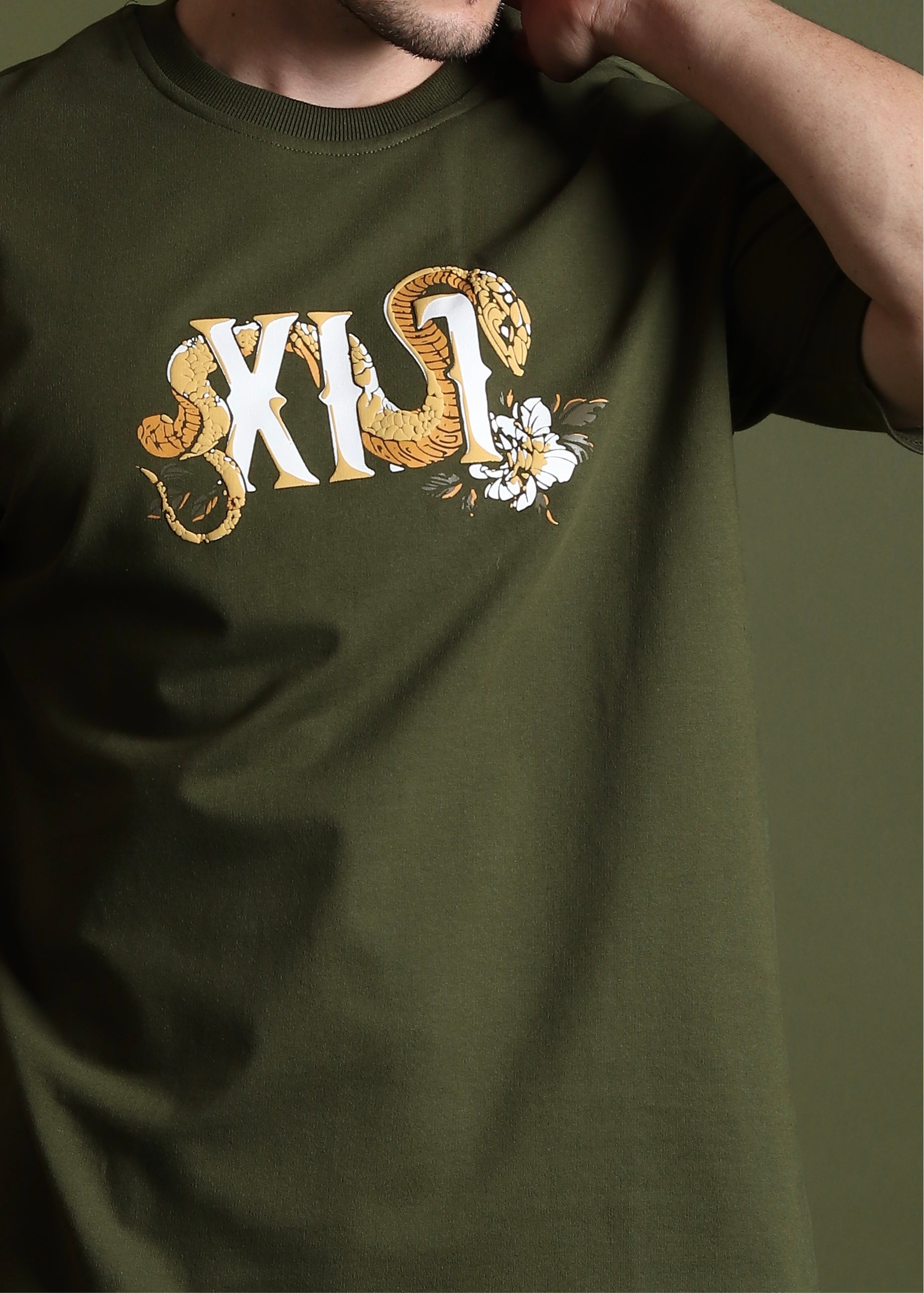 OLIVE ‘VENOMOUS PETALS’