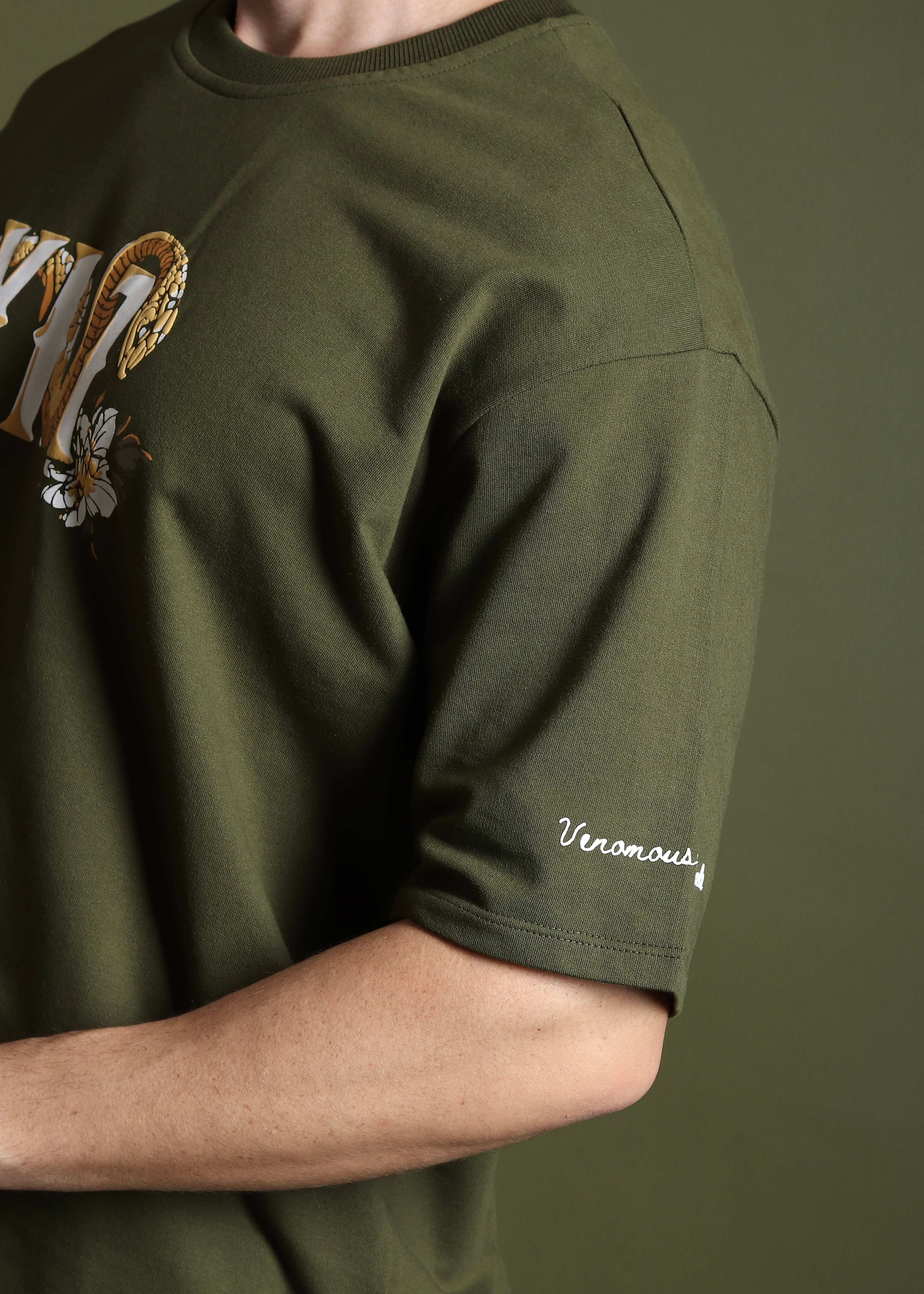 OLIVE ‘VENOMOUS PETALS’