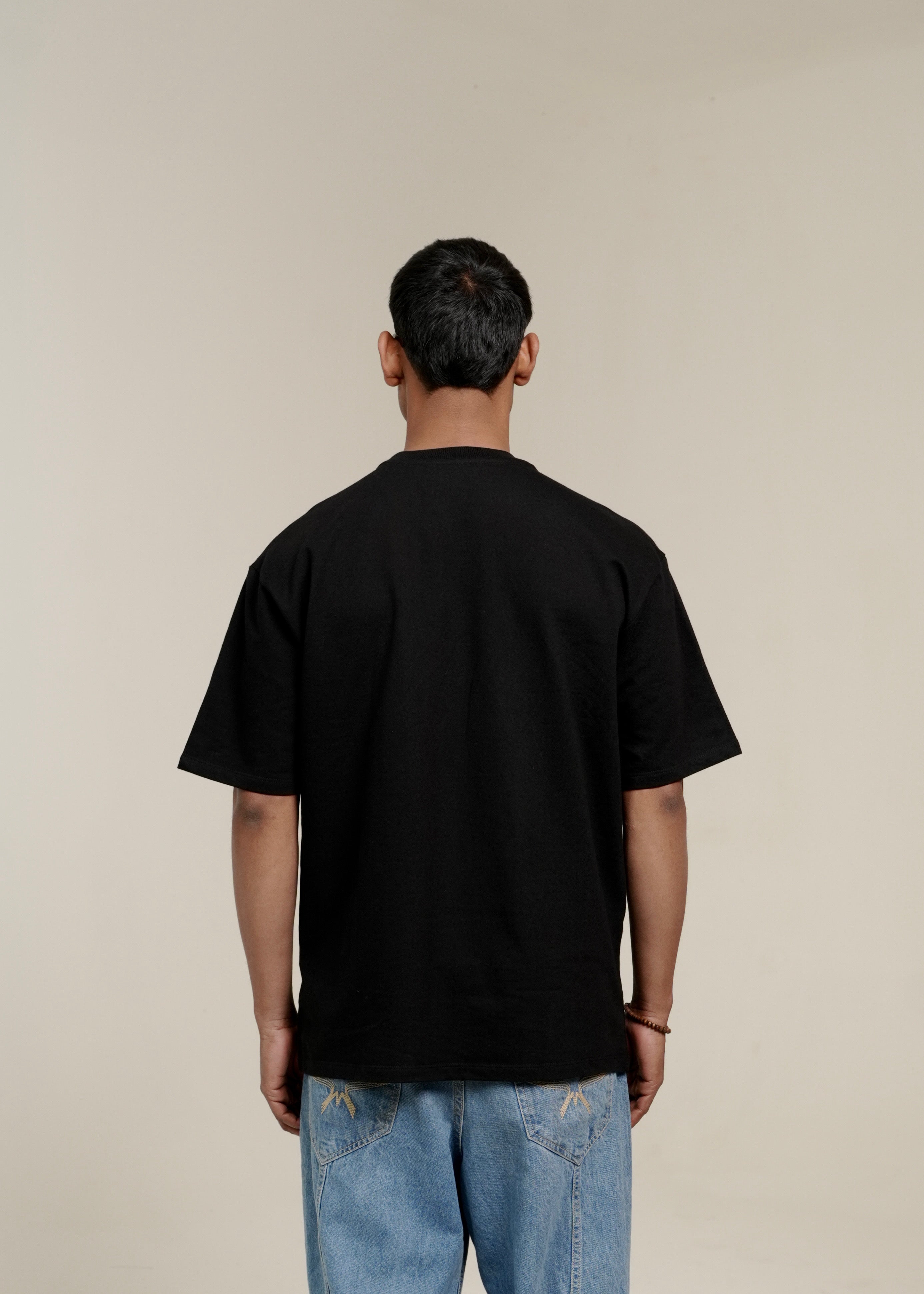 ESSENCE | BLACK