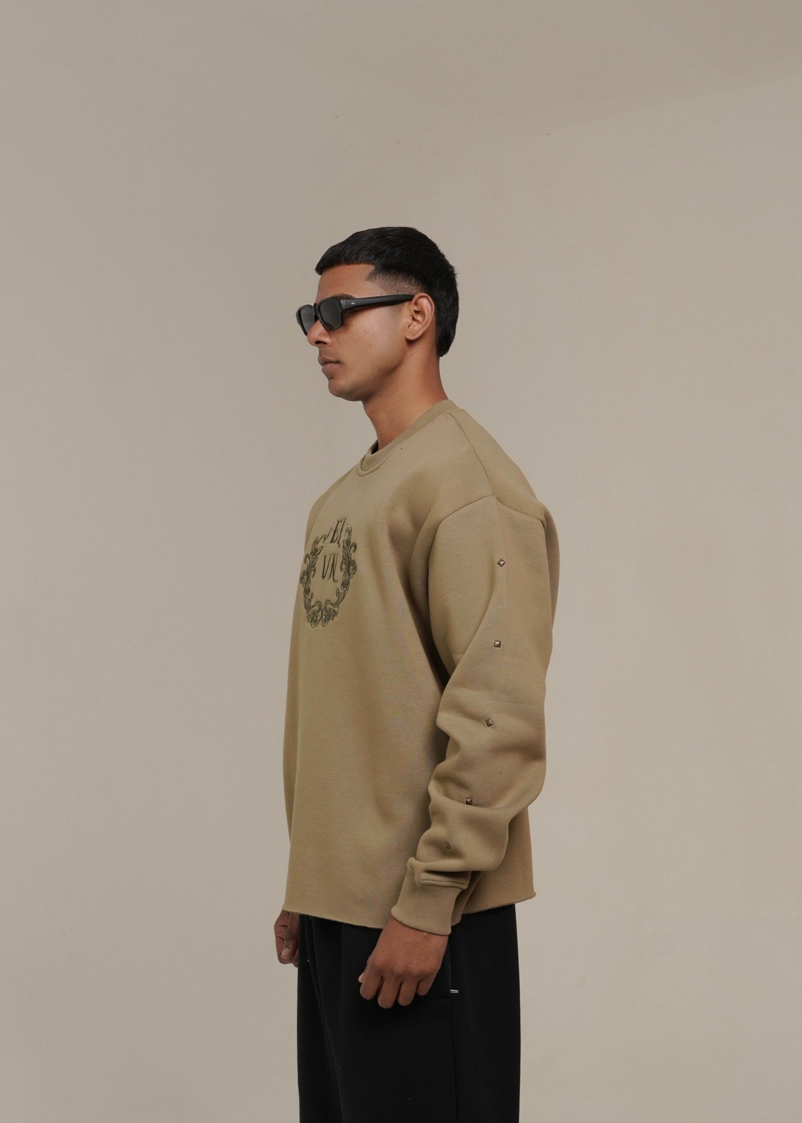 ‘FALLEN GRACE’ CROPPED SWEATSHIRT | SAGE GREEN