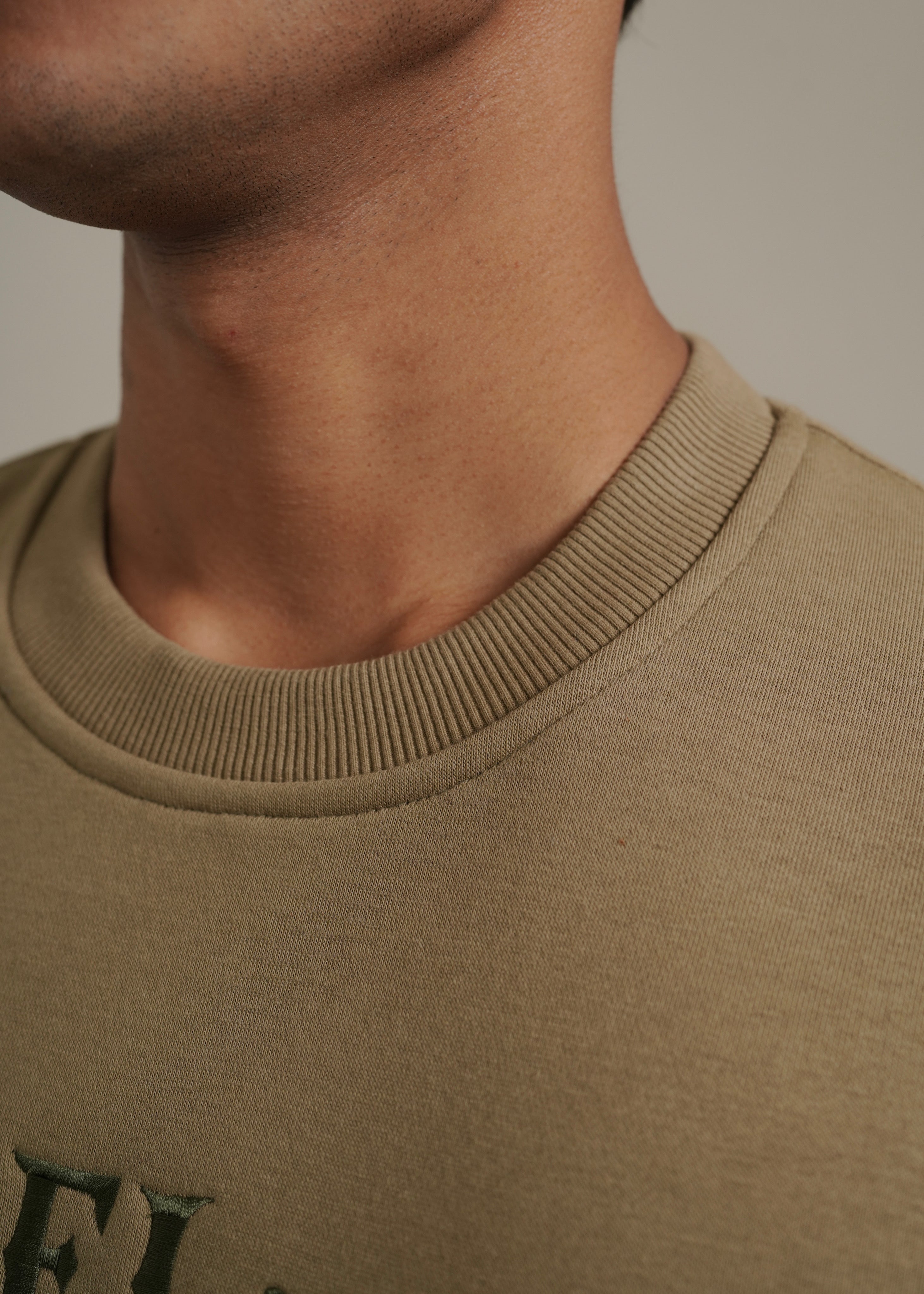 ‘FALLEN GRACE’ CROPPED SWEATSHIRT | SAGE GREEN