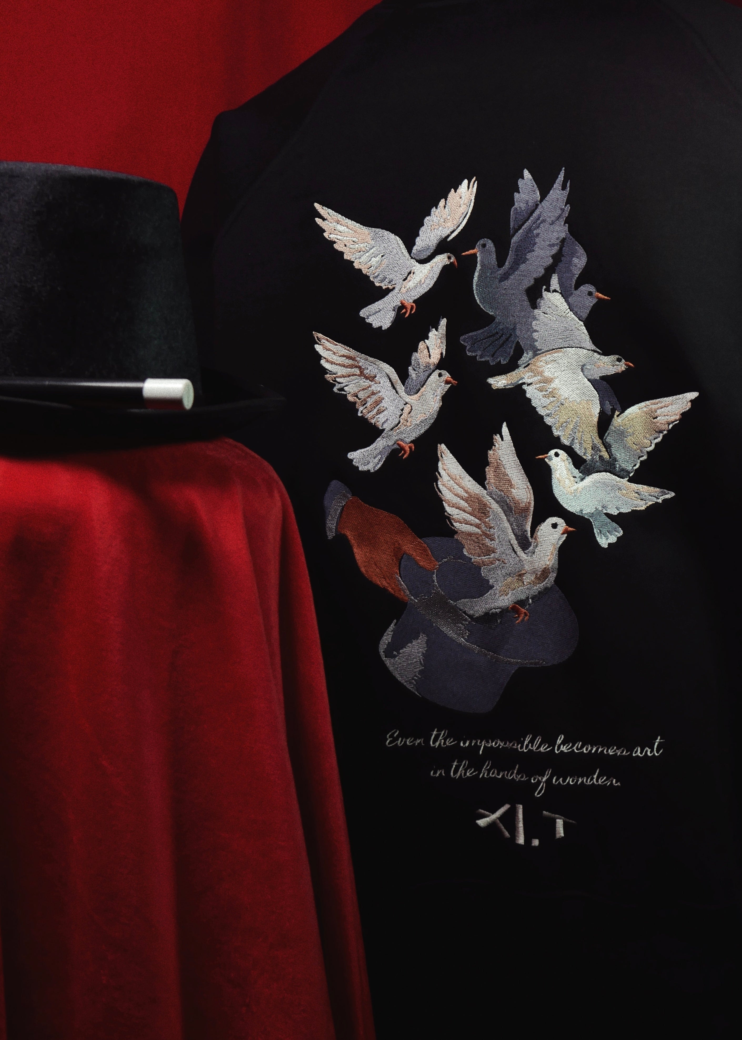 ‘SLEIGHT OF HAND’ | BLACK