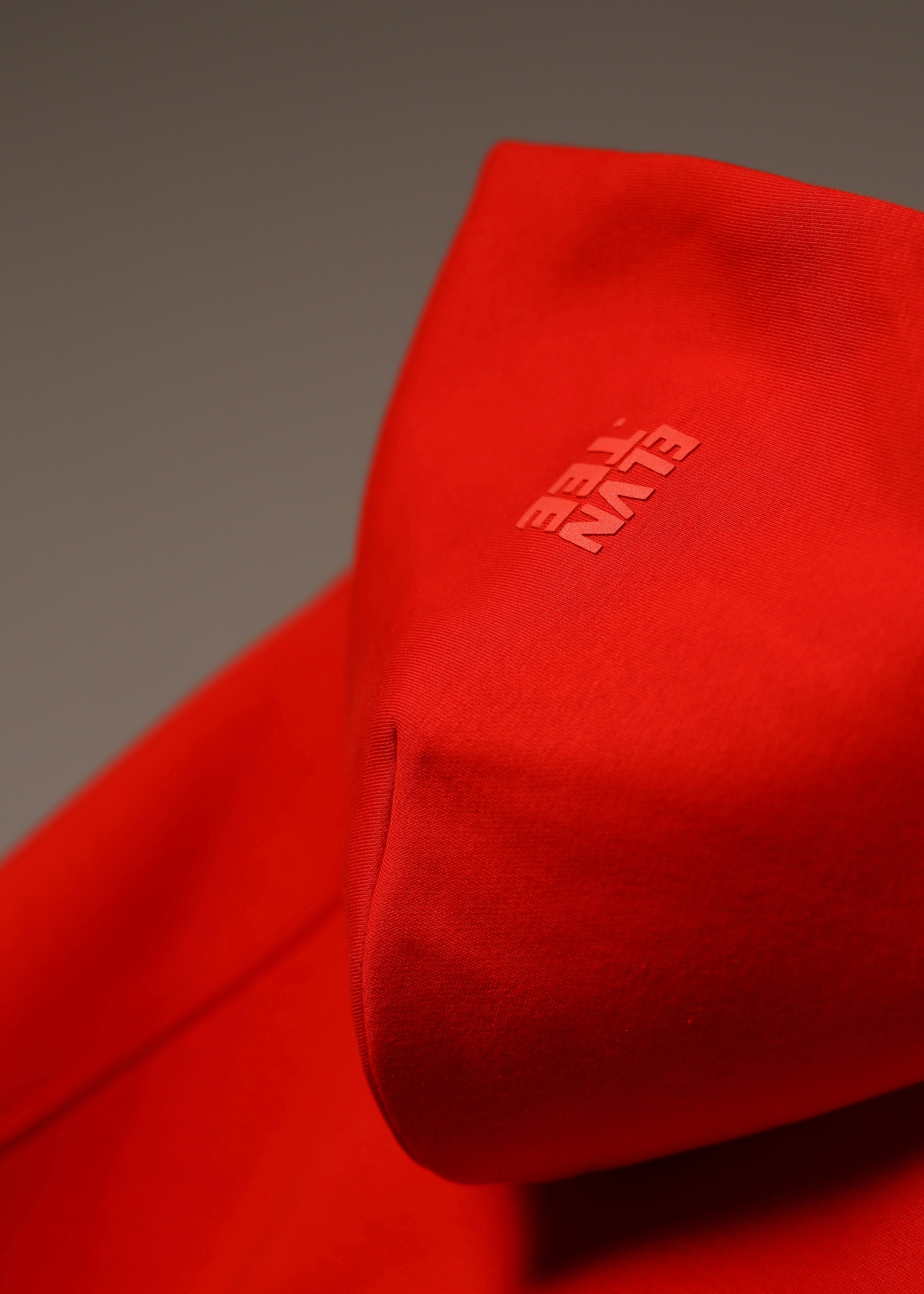 SCARLET ‘FLORAL BLOOM’