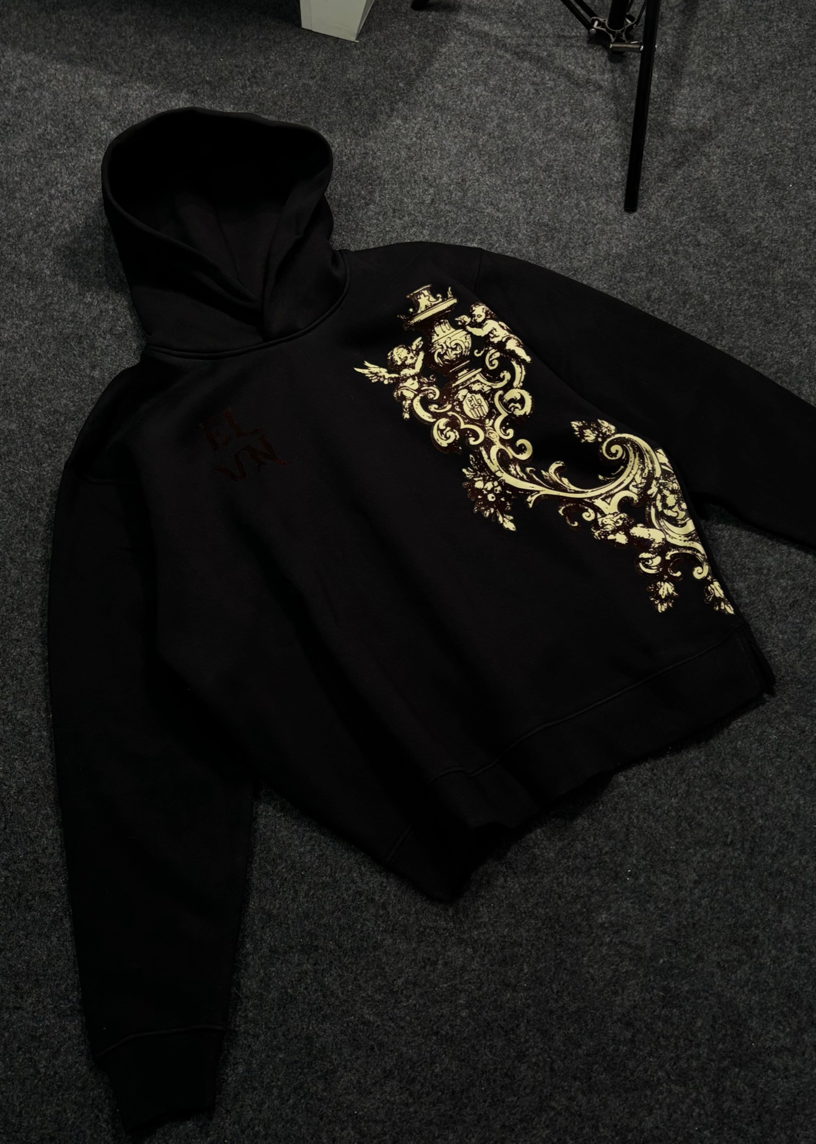 ‘CARVED ELEGANCE’ HOODIE | BLACK